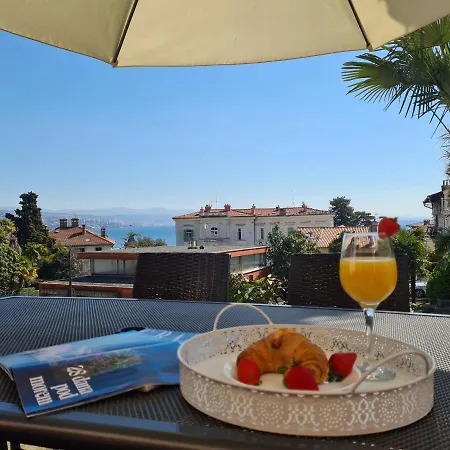 Downtown Ela Apartment